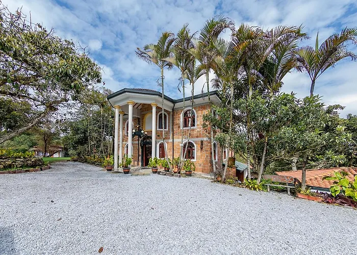 Ayenda Llanogrande Inn