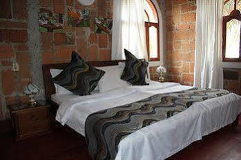 酒店 Ayenda Llanogrande Inn 3*